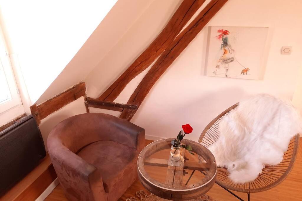 Loft De Charme A 150M De La Cathedrale Apartment Beauvais Exterior photo